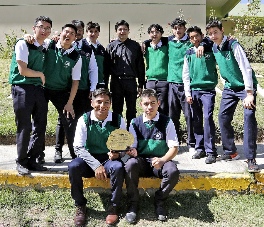 Estudiantes mexiquenses triunfan en el Torneo Internacional de Robótica 2023