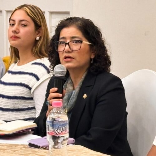 Rectora reafirma la importancia del diálogo y la reconciliación para redefinir el rumbo de la UAEMéx.*