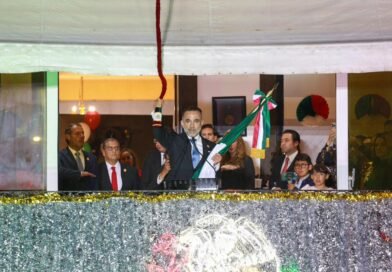 Metepec celebra con júbilo el 215 aniversario del inicio de la Independencia de México