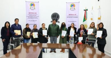 Entregan licencias con goce de sueldo en nuevas oficinas del SMSEM