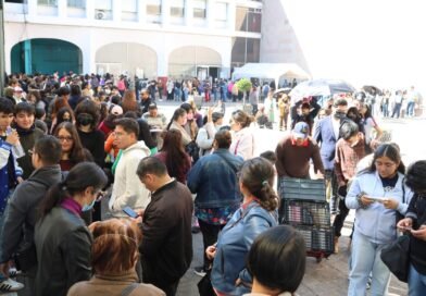 Interés por la prevención provoca alta asistencia a módulo de vacunación en Toluca