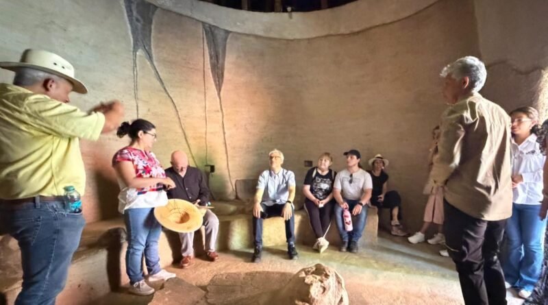 Rectora de la UAEMéx destaca la riqueza cultural de Malinalco en su visita al museo
