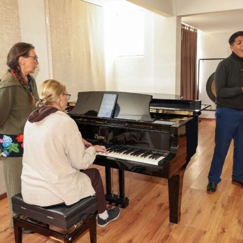 Emanuel Zavala, estudiante de la UAEMéx, ganó tercer lugar en certamen internacional de canto operístico