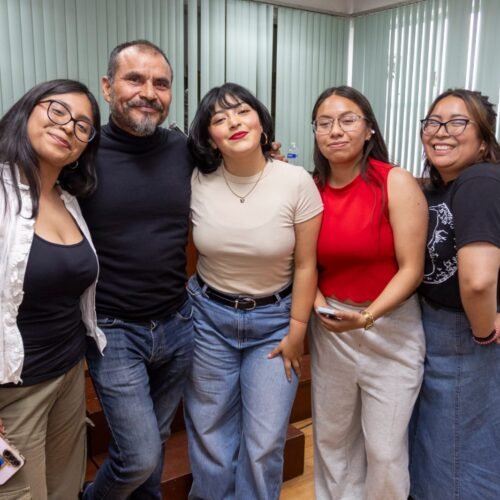 Noé Hernández compartió experiencia profesional con estudiantes de Artes Teatrales de la UAEMéx