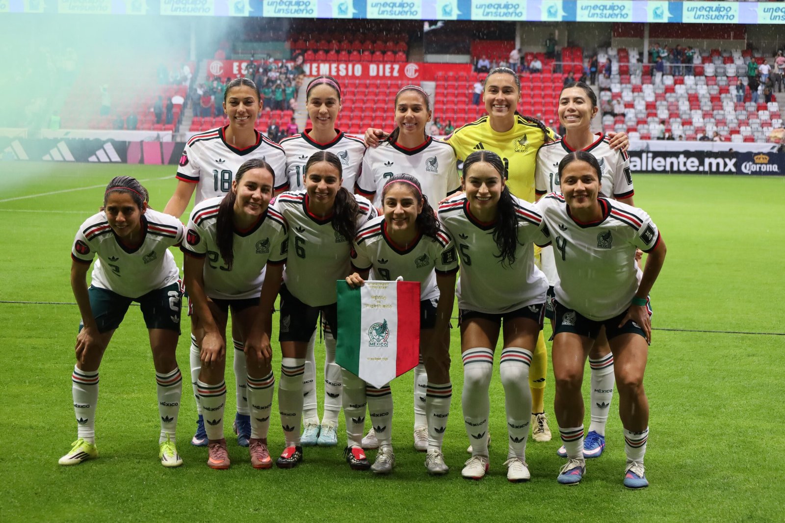 .México aplasta 6-0 a Puerto Rico y avanza con autoridad en Concacaf W