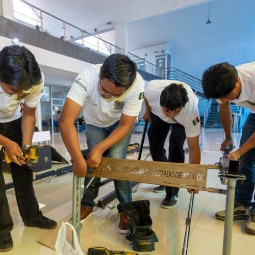 UAEMéx hace historia al ganar todos los premios en competencia internacional de Puentes de Acero