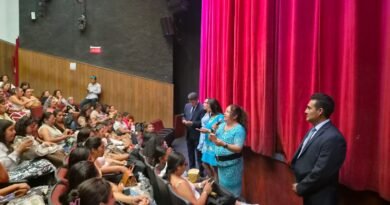 Miles de mamás maestras celebran su día con actividades organizadas por el SMSEM en todo el estado