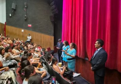 Miles de mamás maestras celebran su día con actividades organizadas por el SMSEM en todo el estado