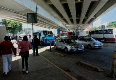 Obras colapsan tránsito en Tollocan e Isidro Fabela