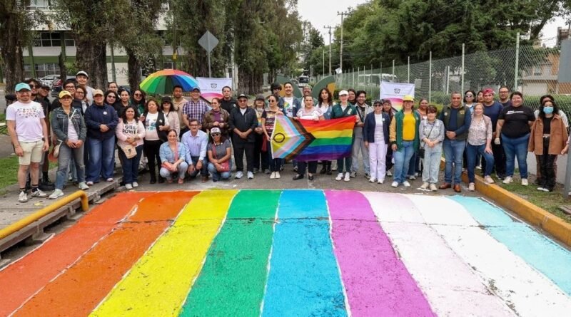 “Pintando en Diversidad”: UAEMéx promueve la diversidad y la inclusión en el Día Internacional del Orgullo LGBTTTIQA+