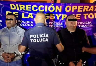 Detiene Policía de Toluca a dos por presunto robo de autopartes
