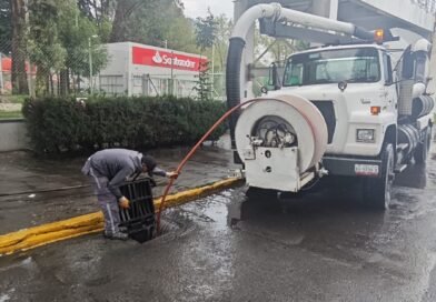 Atiende Toluca encharcamientos por lluvias con despliegue operativo