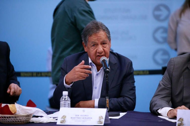 Higinio Martínez va por la Presidencia del Senado; Noroña rechaza el acuerdo