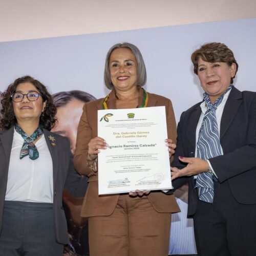 Rectora Paty Zarza entrega a la gobernadora Delfina Gómez la propuesta de Reforma a la Ley de la UAEMéx, una propuesta construida en comunidad
