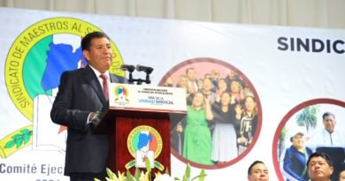 SMSEM conmemora el Día de la Unidad y honra legado de Marcelo Quezada