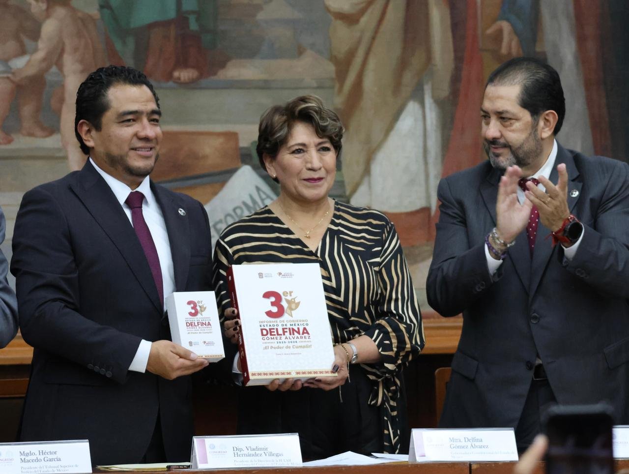 Delfina Gómez llega a la mitad de su gobierno con la entrega de su tercer informe al Congreso