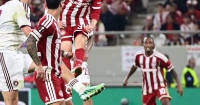 El mexicano “Hormiga” González le da el triunfo al Olympiacos en la Europa League. VIDEO