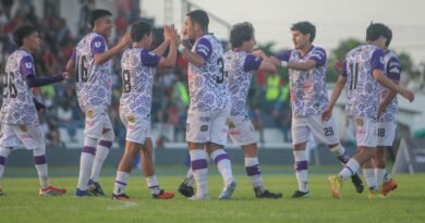 ARTESANOS MANTIENE INVICTO EN LA LIGA PREMIER A