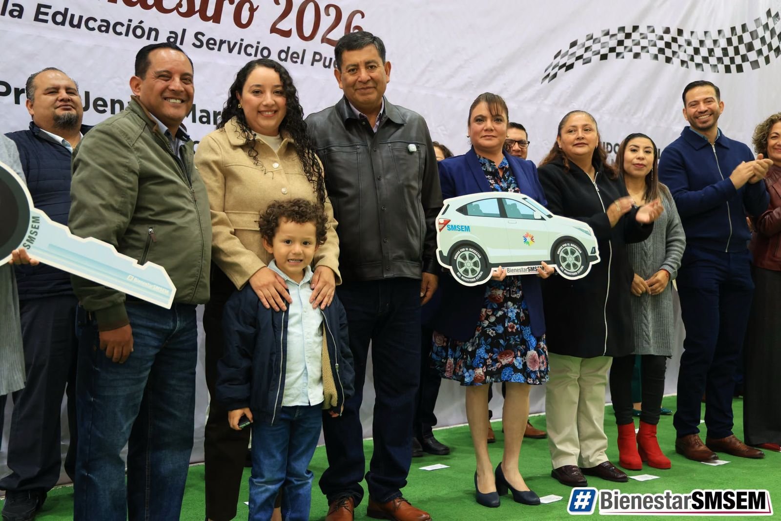 ENTREGA JENARO MARTÍNEZ 126 AUTOMÓVILES A DOCENTES GANADORES DE LOS SORTEOS DEL DÍA DEL MAESTRO