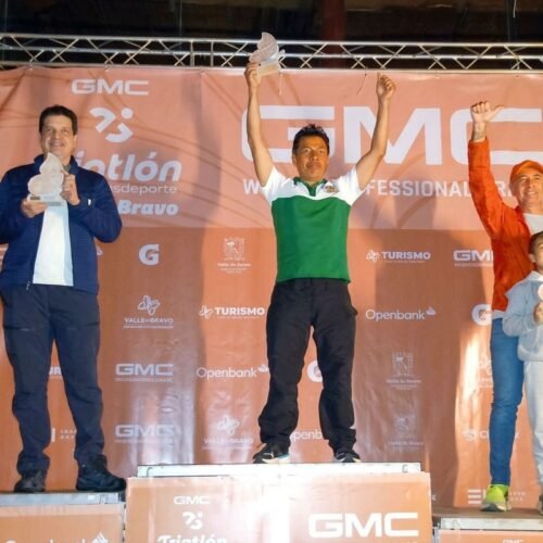 Benito Orozco, entrenador de la UAEMéx, clasifica a su tercer Mundial de Triatlón